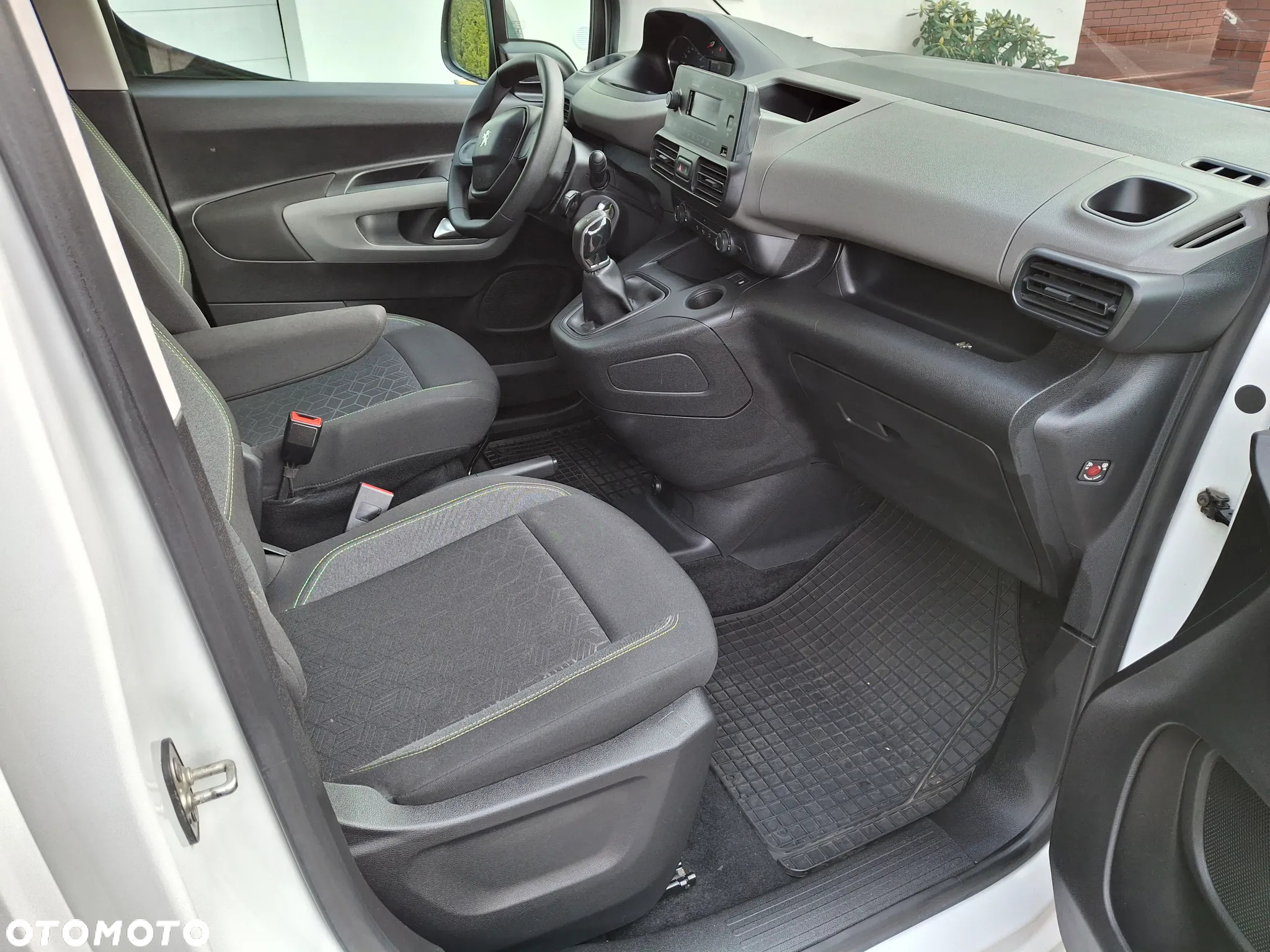 Peugeot Rifter 1.5 BlueHDI Active - 22