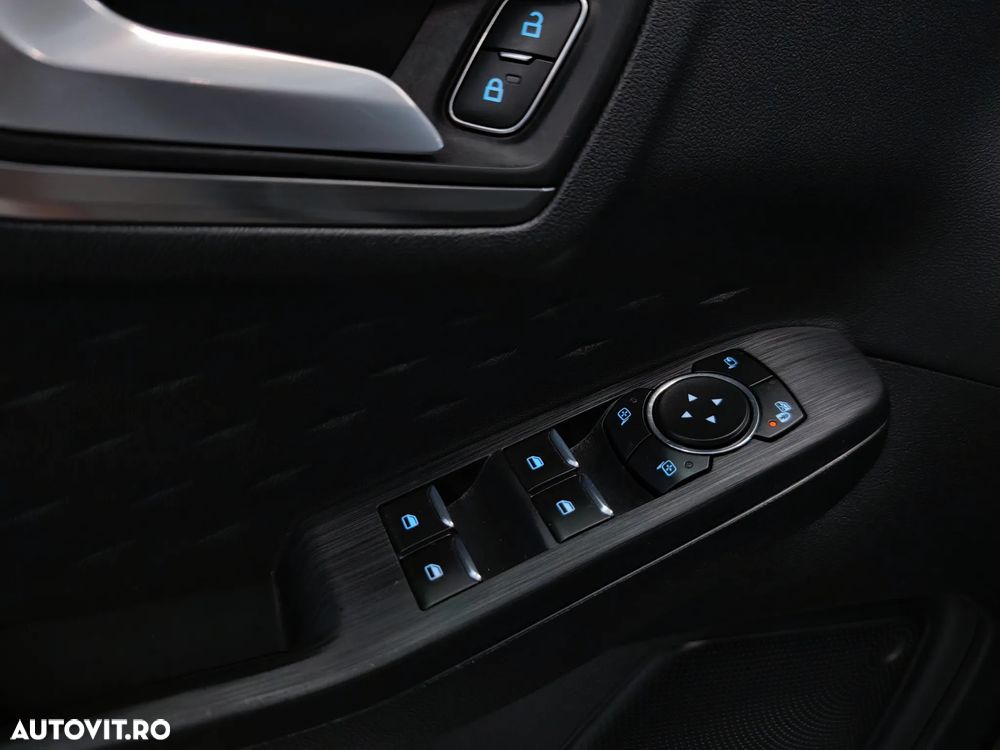 Ford Kuga 2.5 Duratec PHEV TITANIUM - 24
