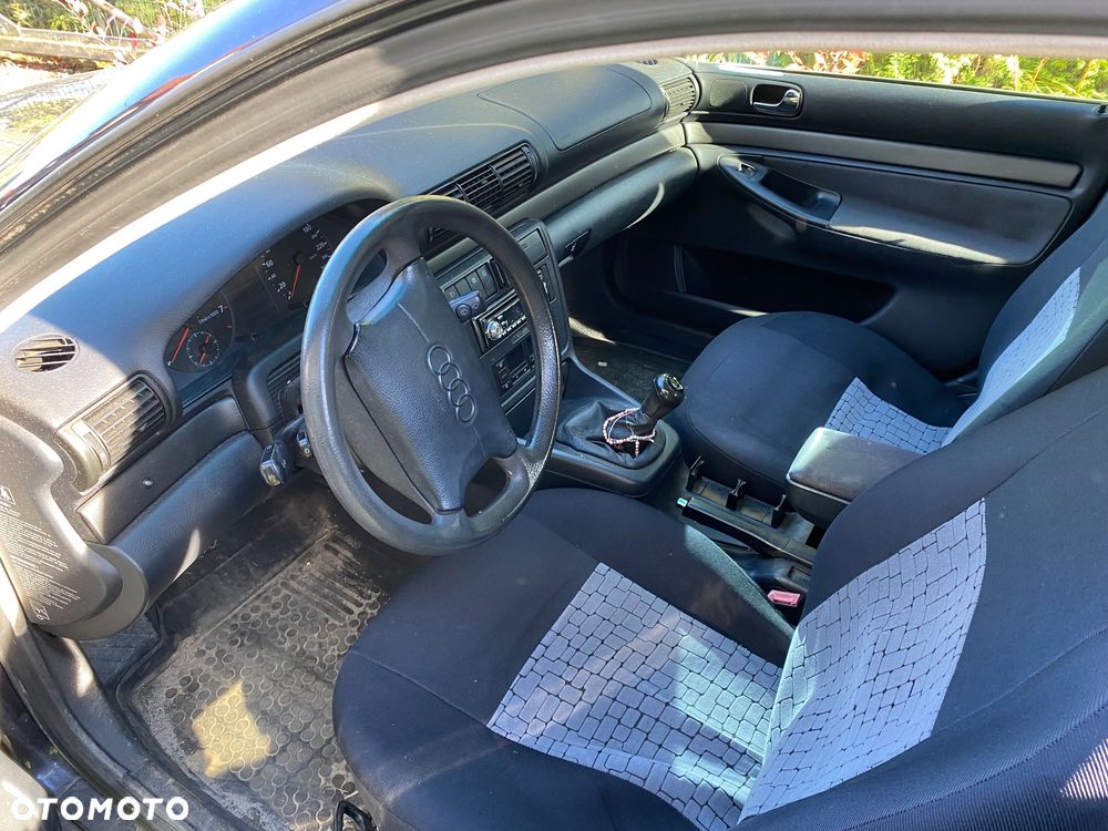 Audi A4 Avant 1.6 - 6