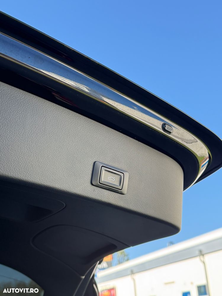 Audi A6 Avant 2.0 TDI Ultra S tronic - 16