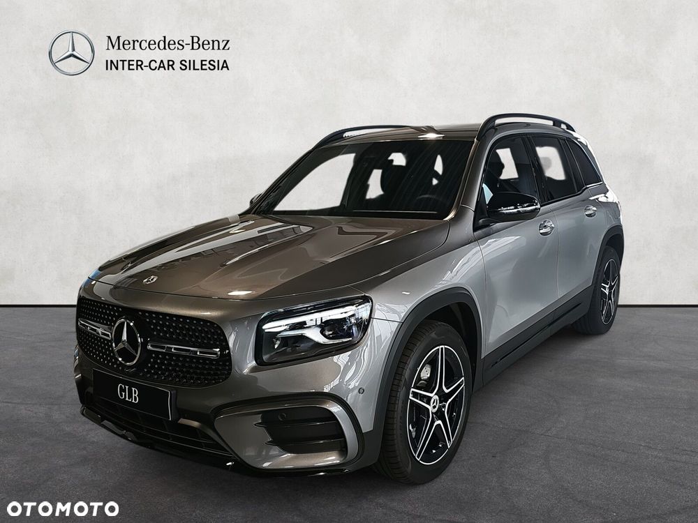 Mercedes-Benz GLB - 1