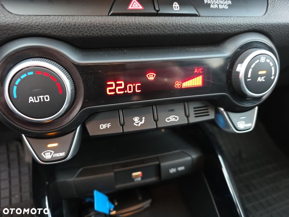 Kia Stonic 1.2 L Business Line - 24