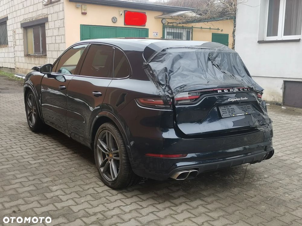 Porsche Cayenne - 5