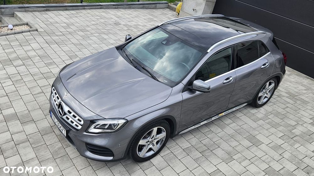 Mercedes-Benz GLA 200 7G-DCT AMG Line - 14