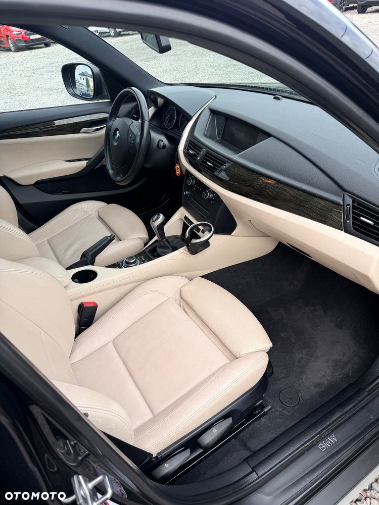 BMW X1 xDrive20d - 8