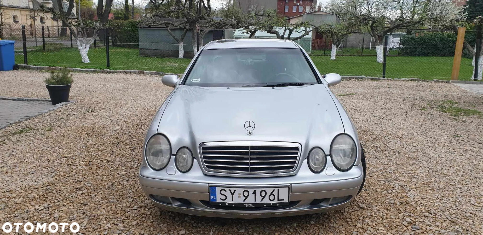 Mercedes-Benz CLK - 4