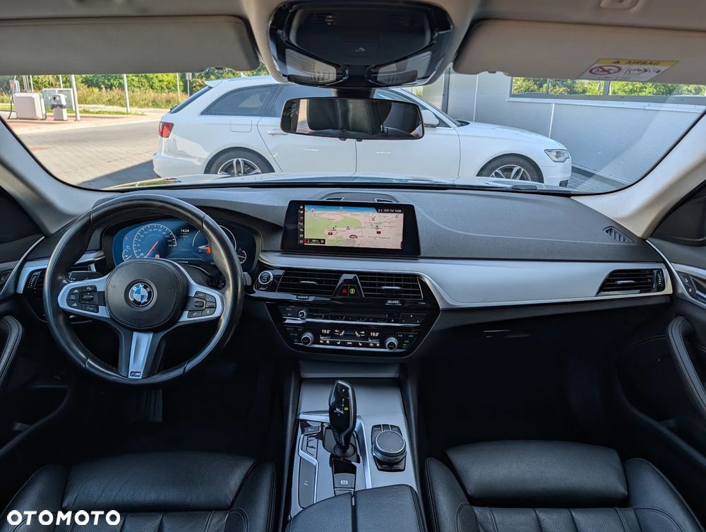 BMW Seria 5 530d xDrive Sport Line - 13