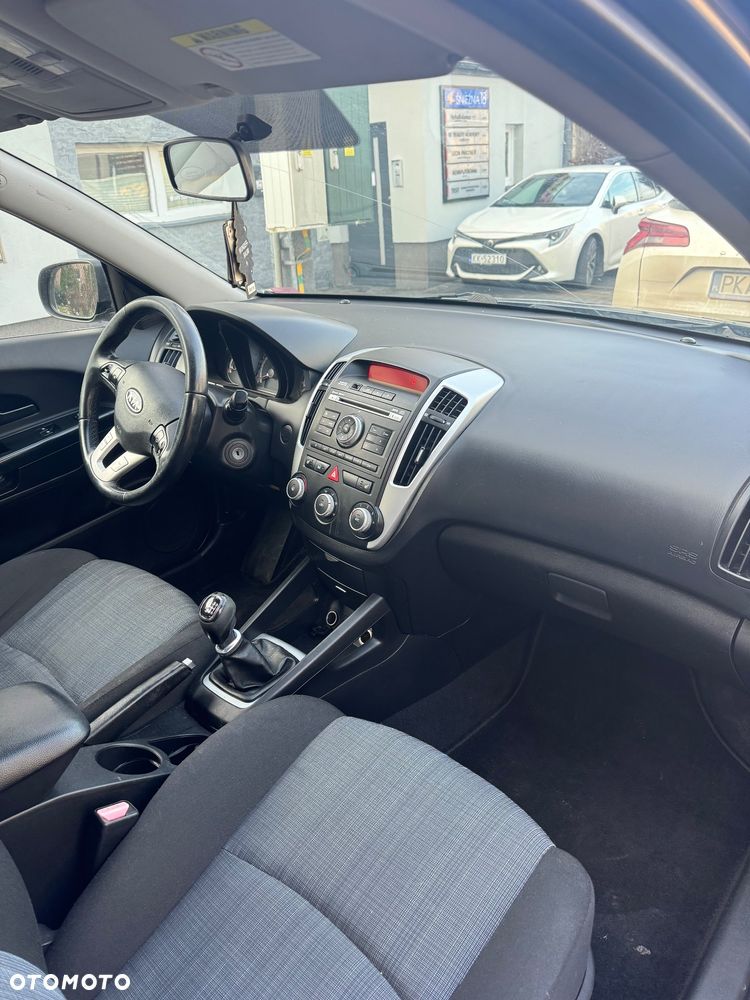 Kia Ceed 1.6 Comfort - 9