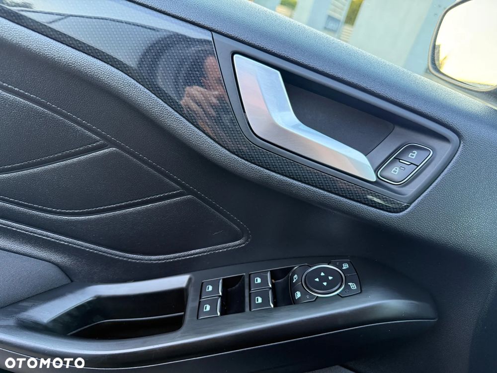 Ford Focus - 19