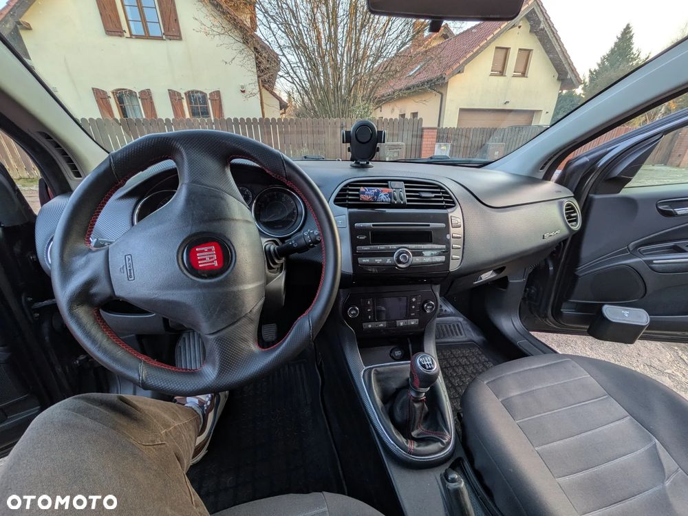 Fiat Bravo 1.4 T-JET 16V Dynamic - 23