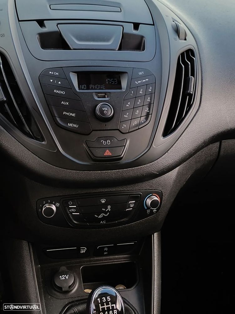 Ford Transit Connect - 8