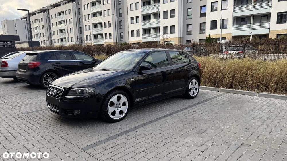 Audi A3 3-drzwiowe 2.0 TFSI quattro Ambition - 2