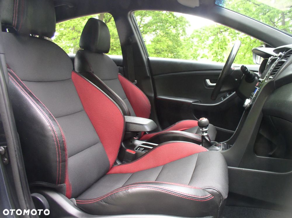 Hyundai i30 1.6 GDI Turbo Luxury - 20