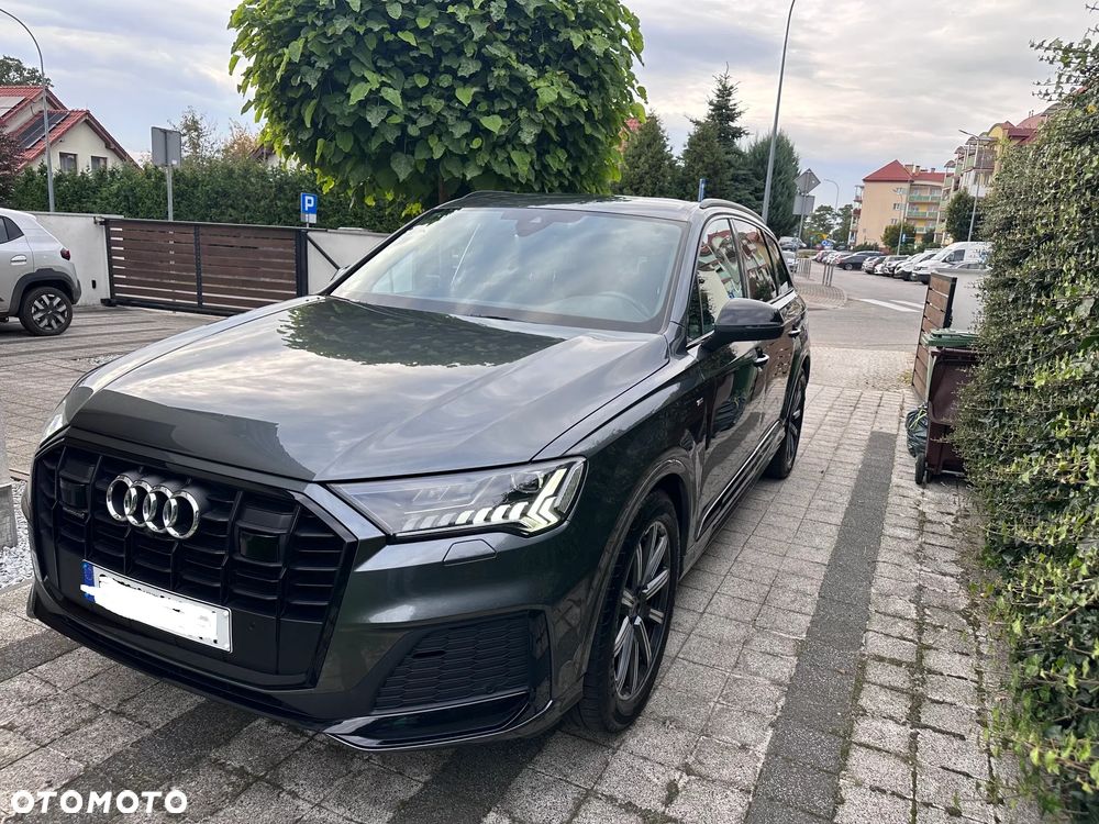 Audi Q7 2022 photo 2