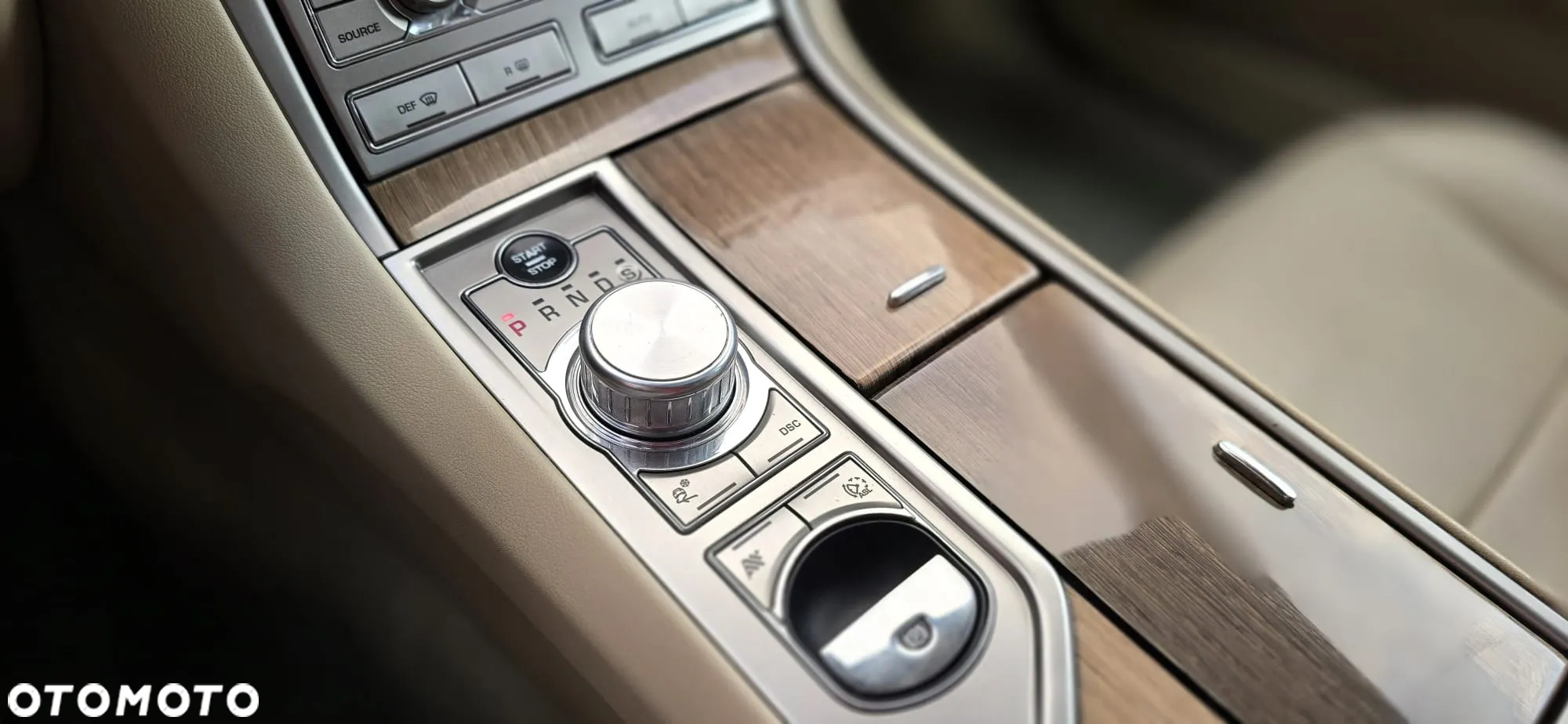Jaguar XF 4.2 Super V8 - 13