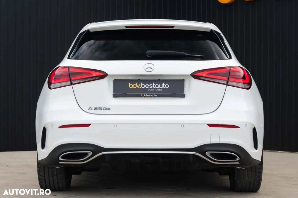 Mercedes-Benz A 250 e 8G-DCT Edition AMG Line - 11