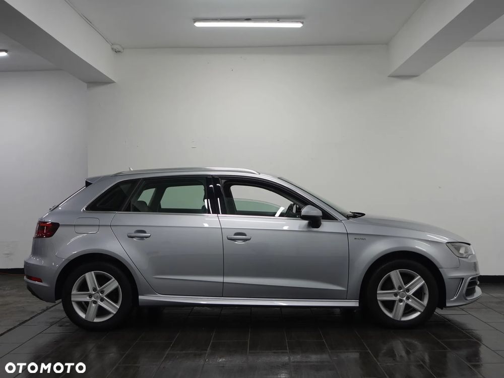 Audi A3 Sportback 1.4 TFSI e-tron - 10