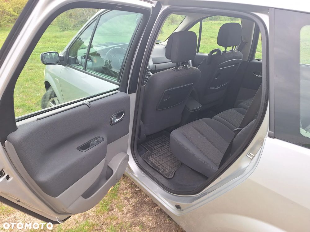 Renault Scenic - 33