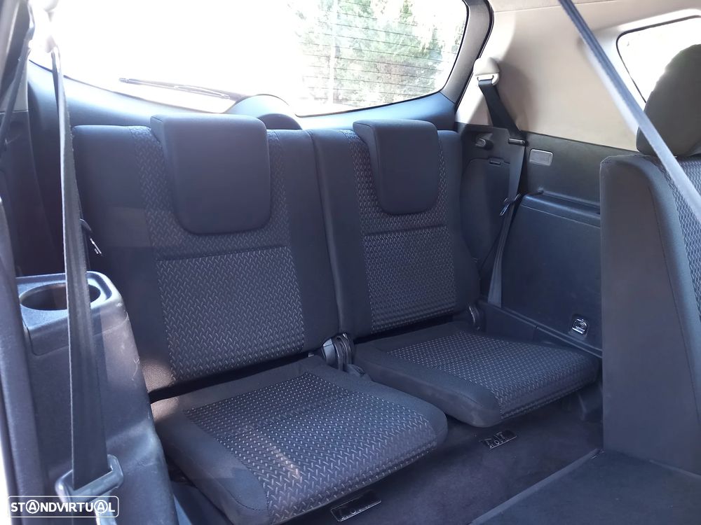 Toyota Corolla Verso 2.2 D-4D Sol - 10