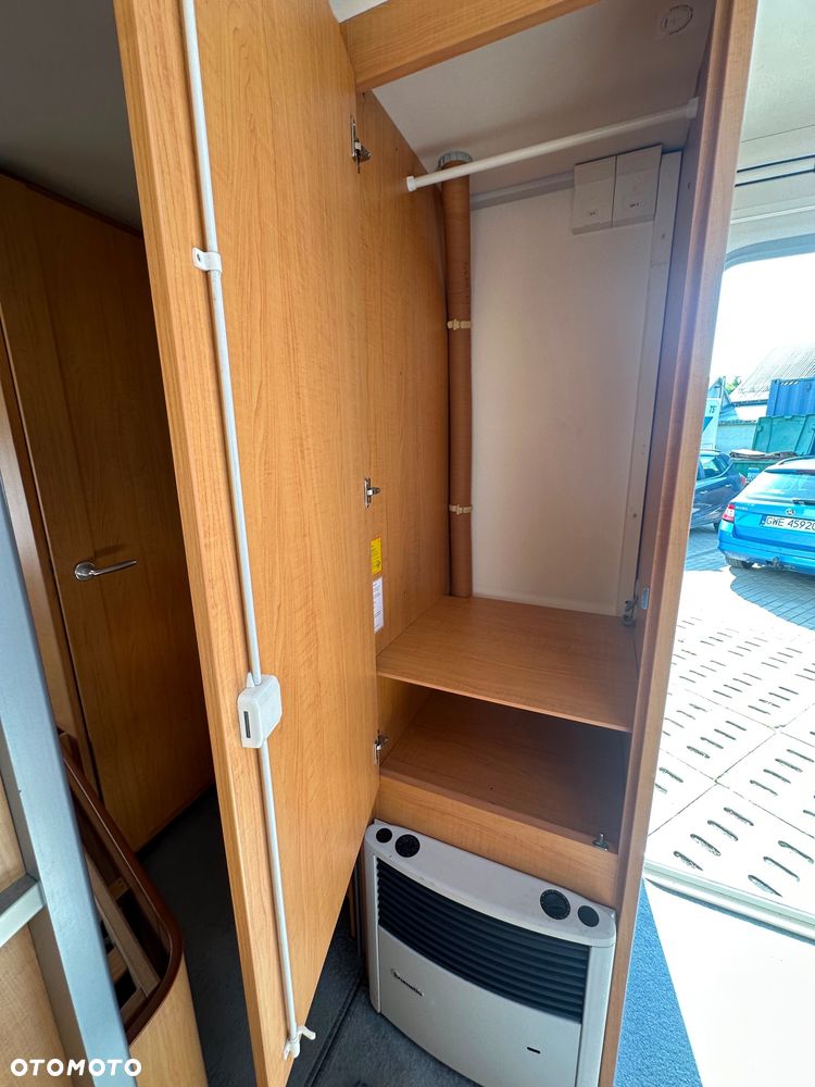 KNAUS - 16