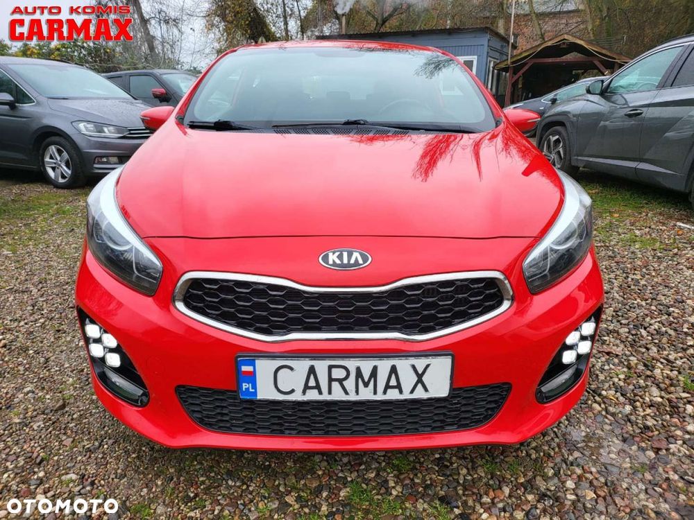 Kia ProCeed - 10