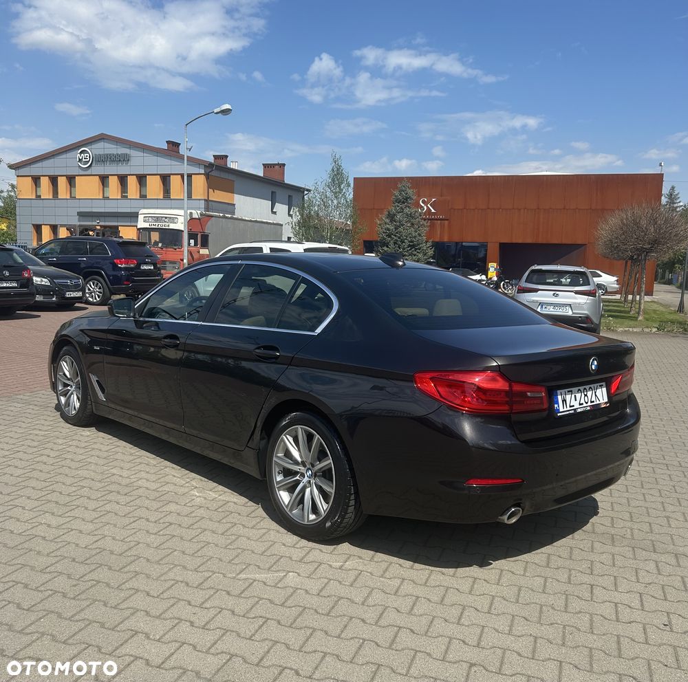 BMW Seria 5 520d Luxury Line - 8