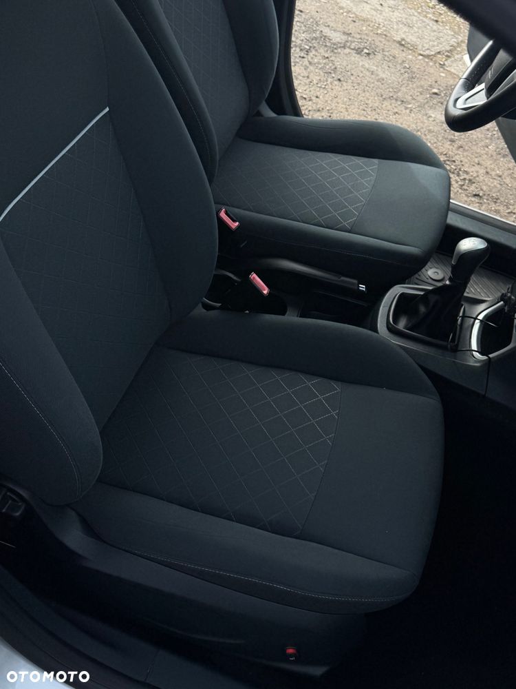 Ford Fiesta 1.4 Trend EU5 - 16