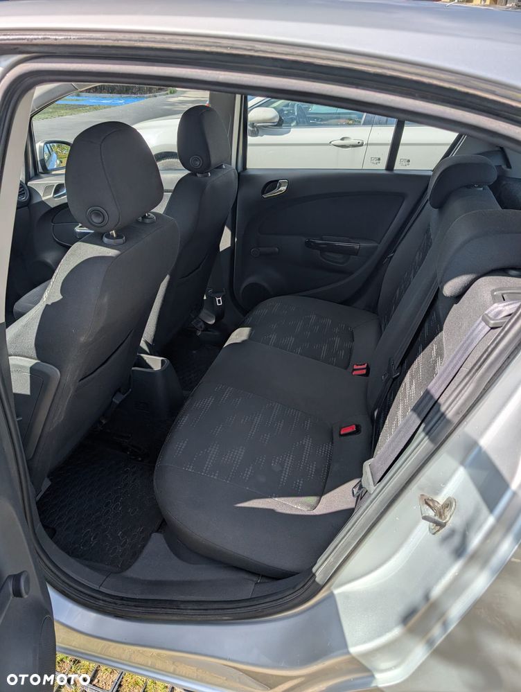 Opel Corsa 1.2 16V Edition / Active - 5