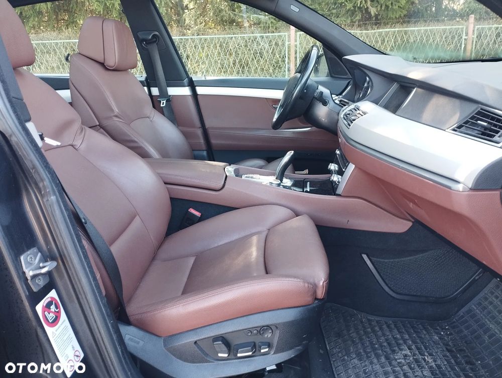 BMW 5GT 535i - 14