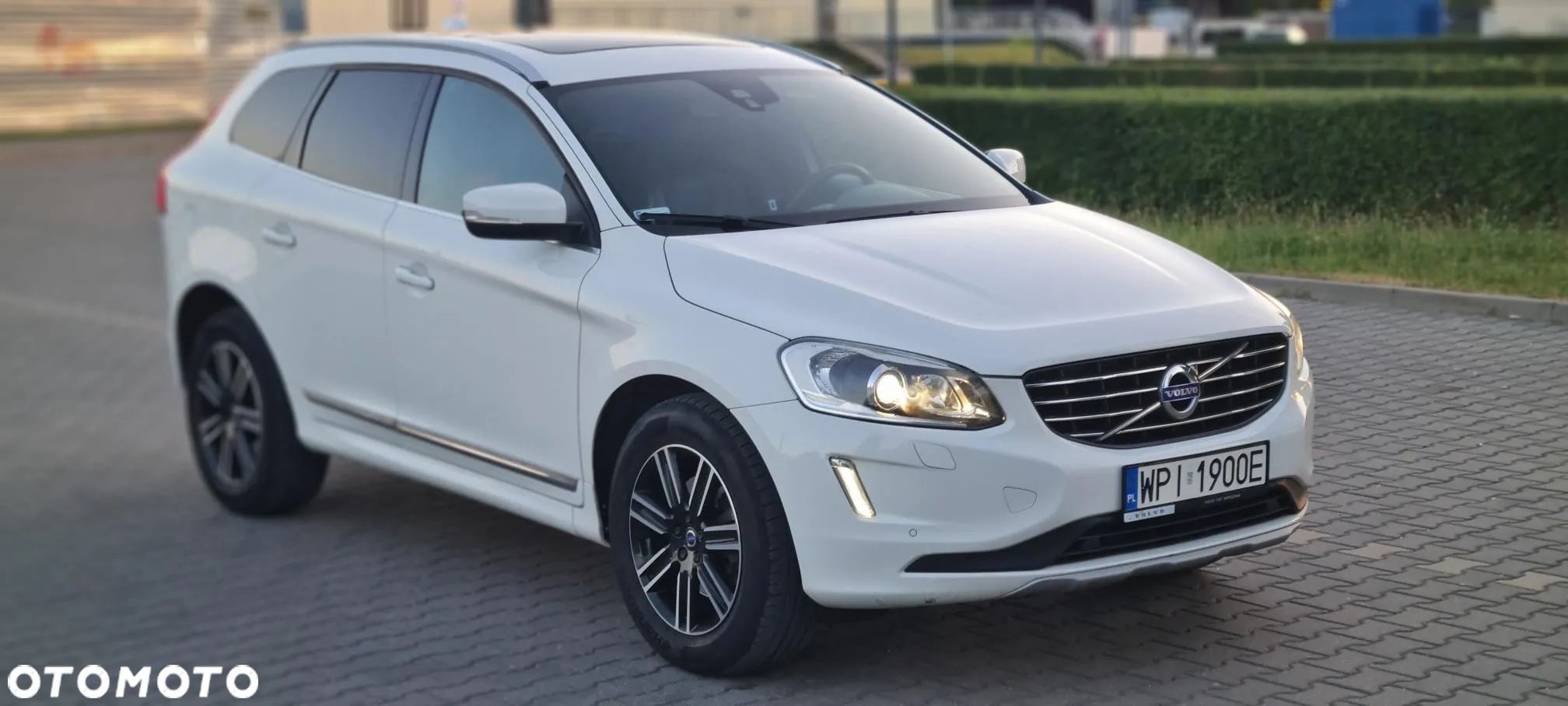 Volvo XC 60 D4 Drive-E Summum - 1