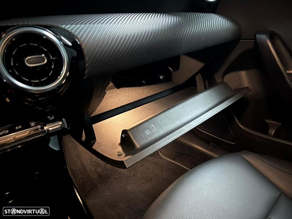 Mercedes-Benz A 250 Limousine - 26