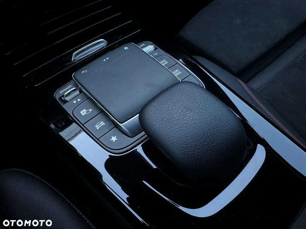 Mercedes-Benz Klasa A 200 AMG Line 7G-DCT - 30