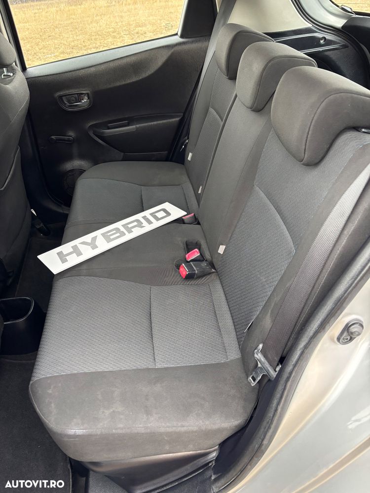 Toyota Yaris - 14