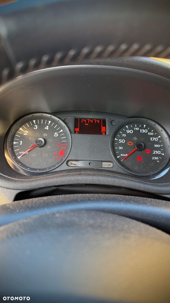 Renault Clio 1.2 16V 75 Yahoo - 16