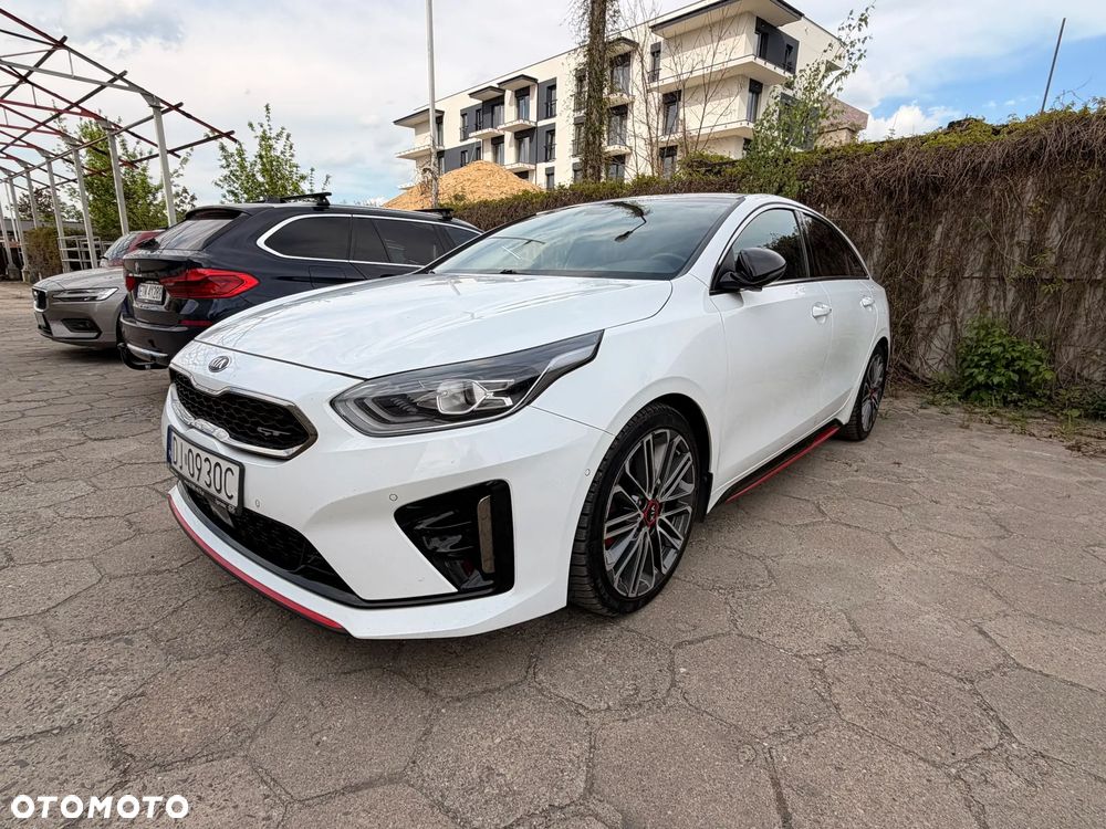 Kia ProCeed - 9