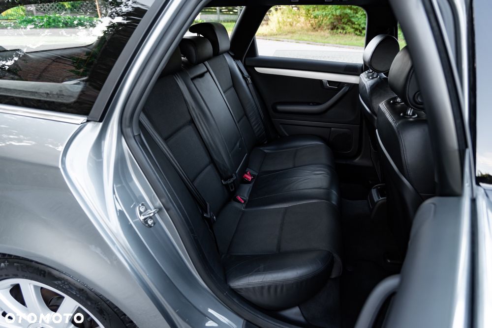 Audi A4 Avant 1.8T - 22