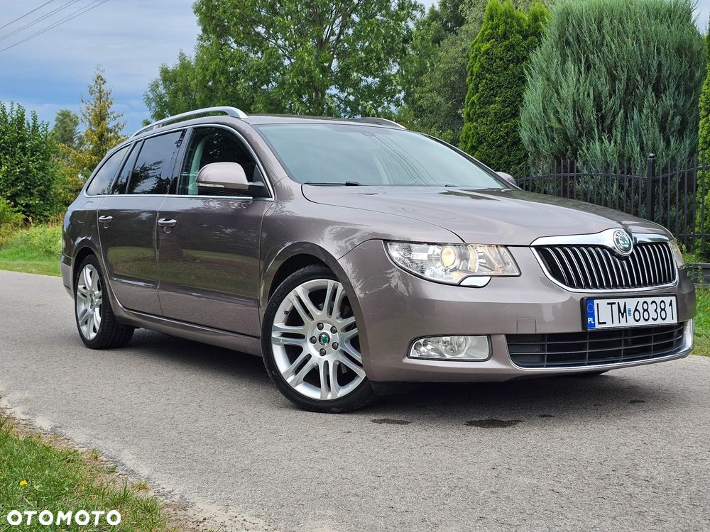 Skoda Superb 2.0 TDI Green tec Elegance - 25