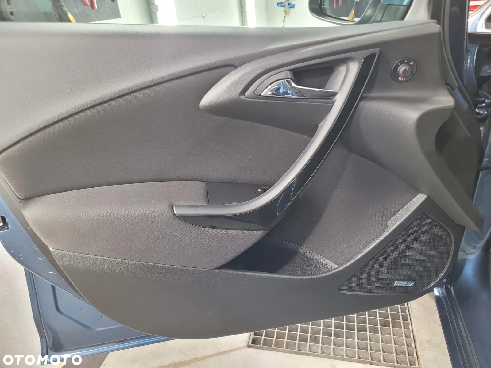 Opel Astra IV 1.4 T Cosmo S&S - 19