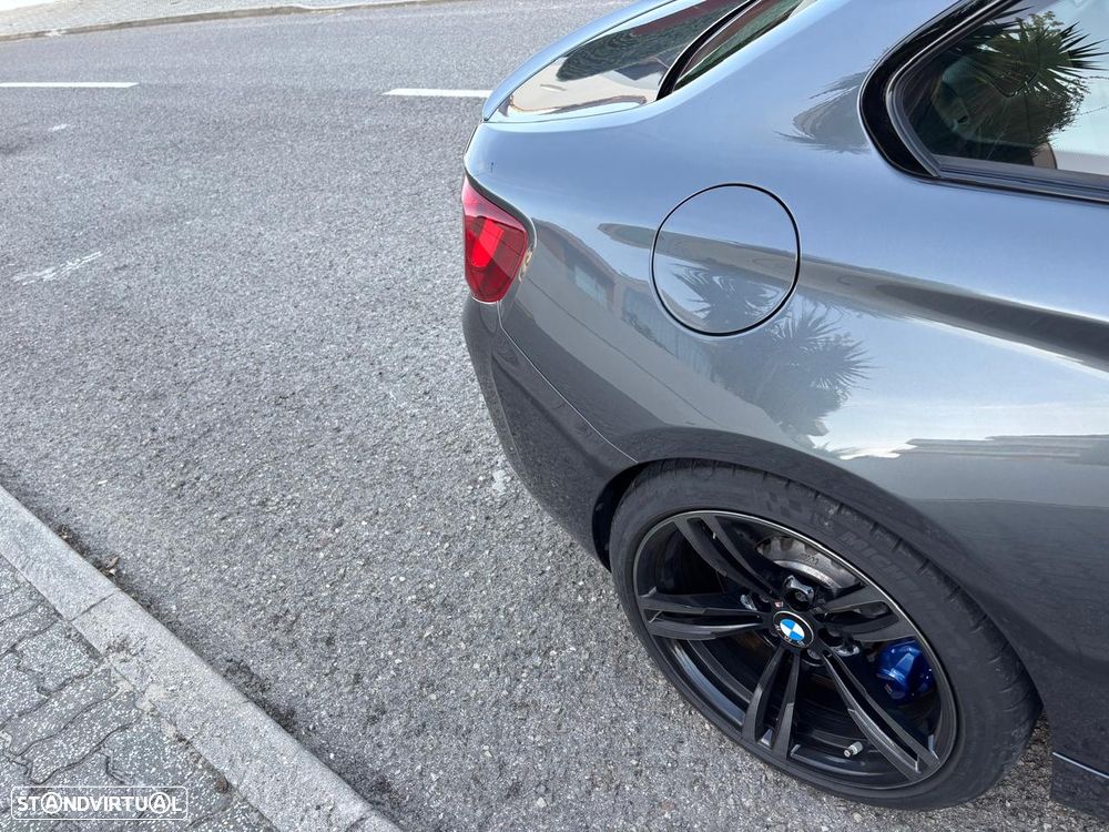 BMW M2 Auto - 3