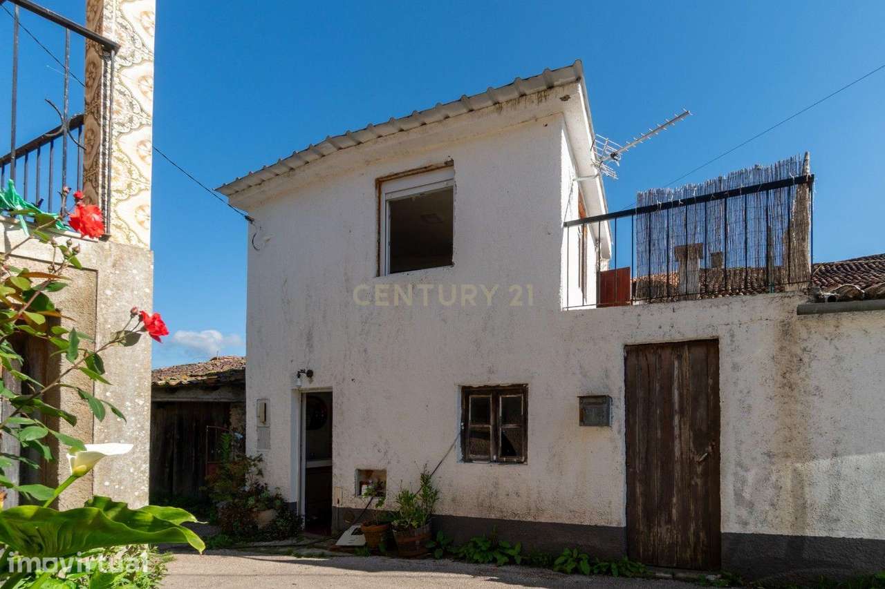 Moradia em Prilhão, Lousã com 3 quartos e grande potencial - Grande imagem: 4/28