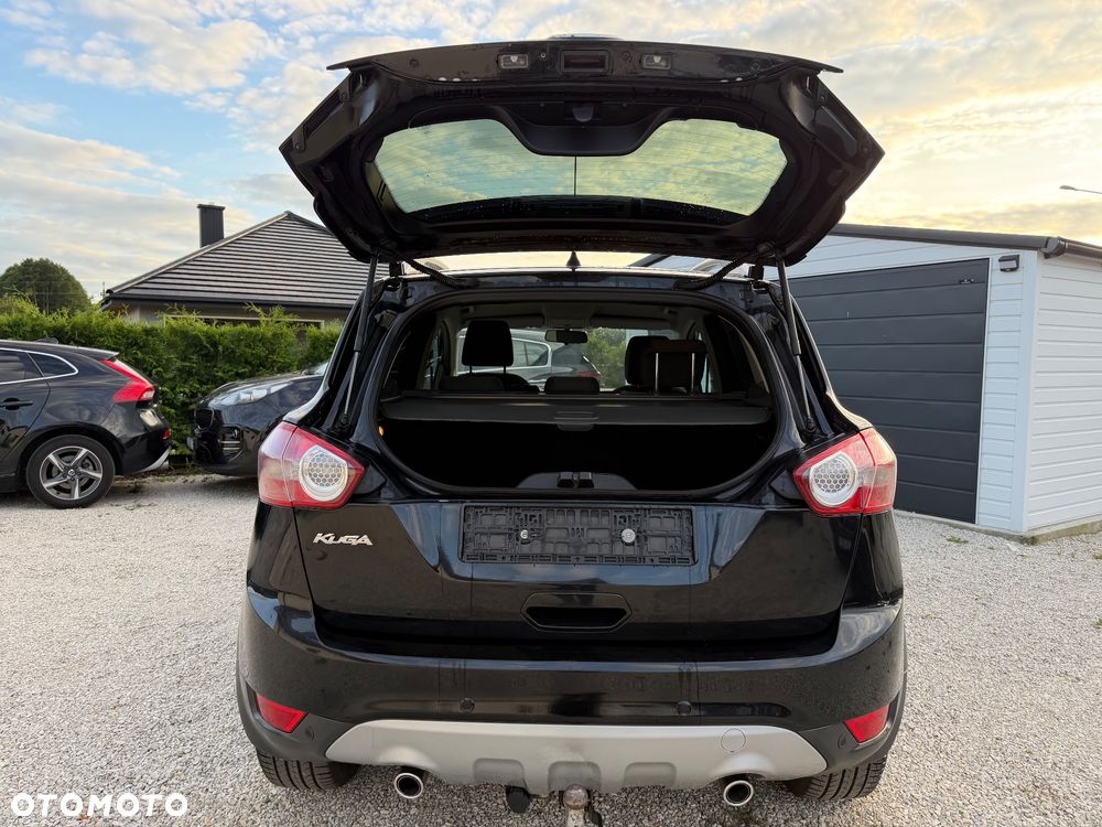 Ford Kuga 2.0 TDCi 2x4 Titanium - 13