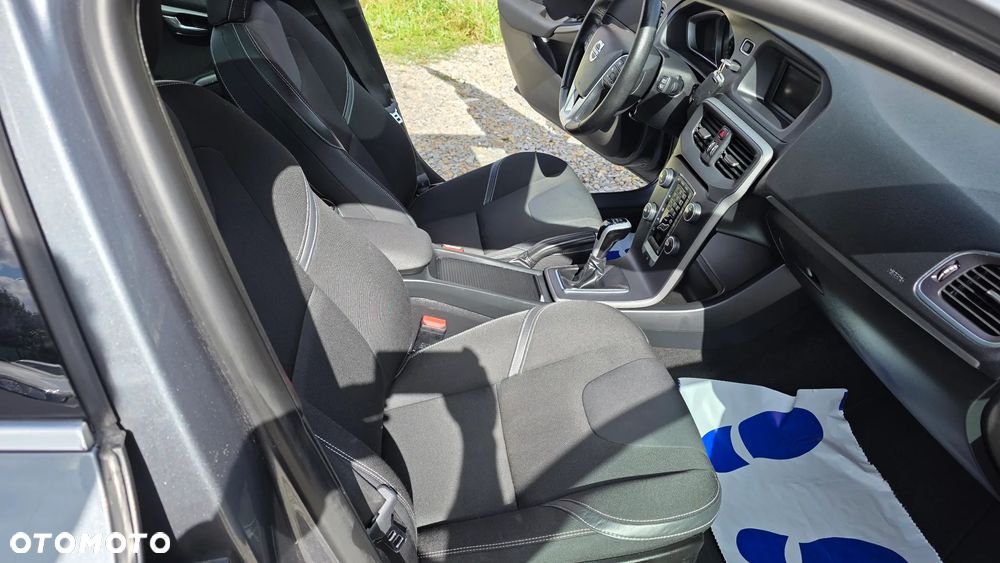 Volvo V40 D2 Kinetic - 21