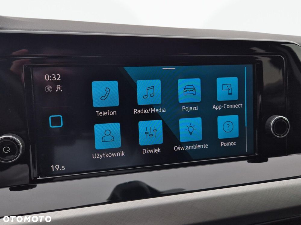 Volkswagen Golf - 18