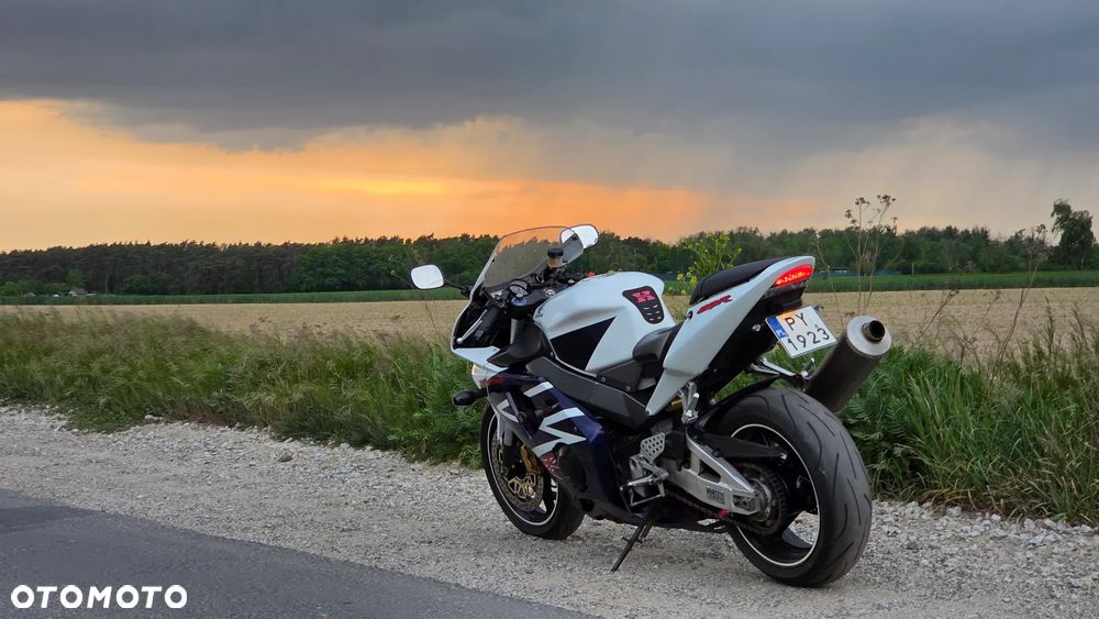 Honda CBR - 5