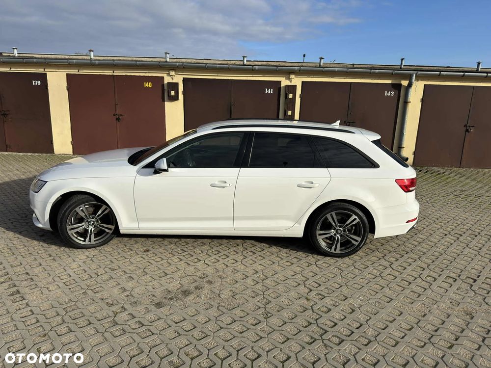 Audi A4 Avant - 4