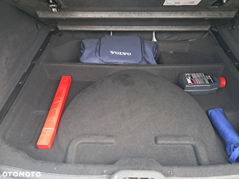 Volvo XC 60 D4 Drive-E Ocean Race - 15