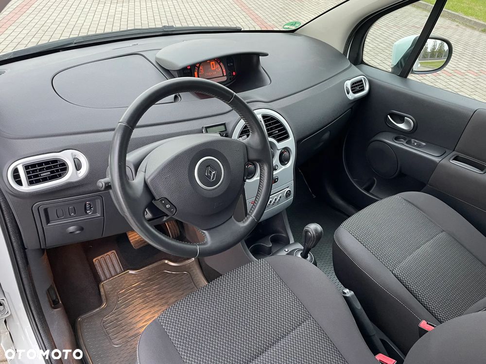 Renault Modus - 11