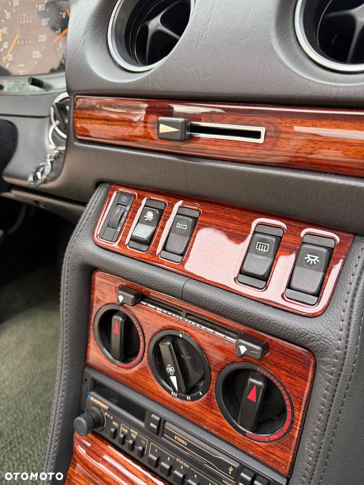 Mercedes-Benz 280 - 8