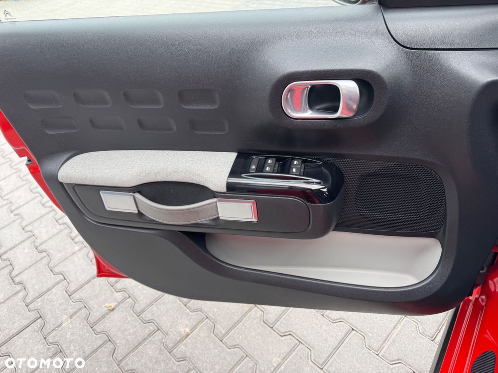 Citroën C3 Pure Tech 82 SHINE - 19