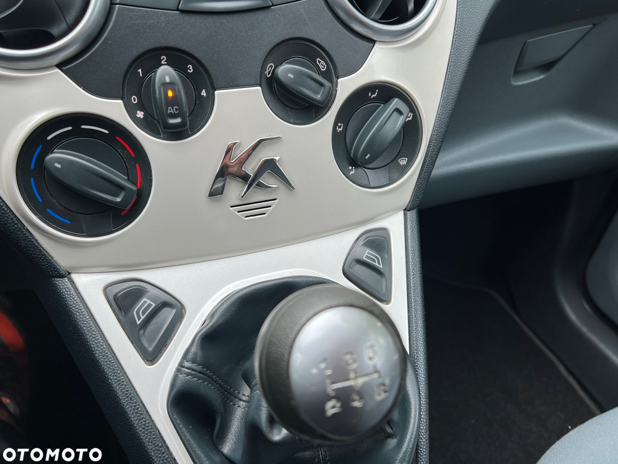 Ford KA 1.2 Ambiente - 18
